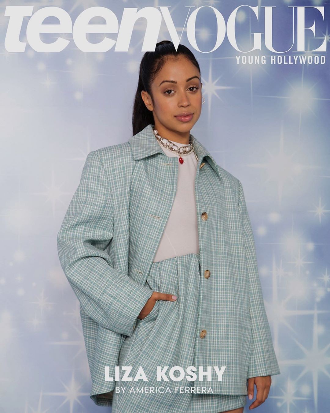 Liza Koshy formal wear, blazer colour outfit, fashion tips: Fashion photography,  Liza Koshy,  Formal wear,  Blazer  