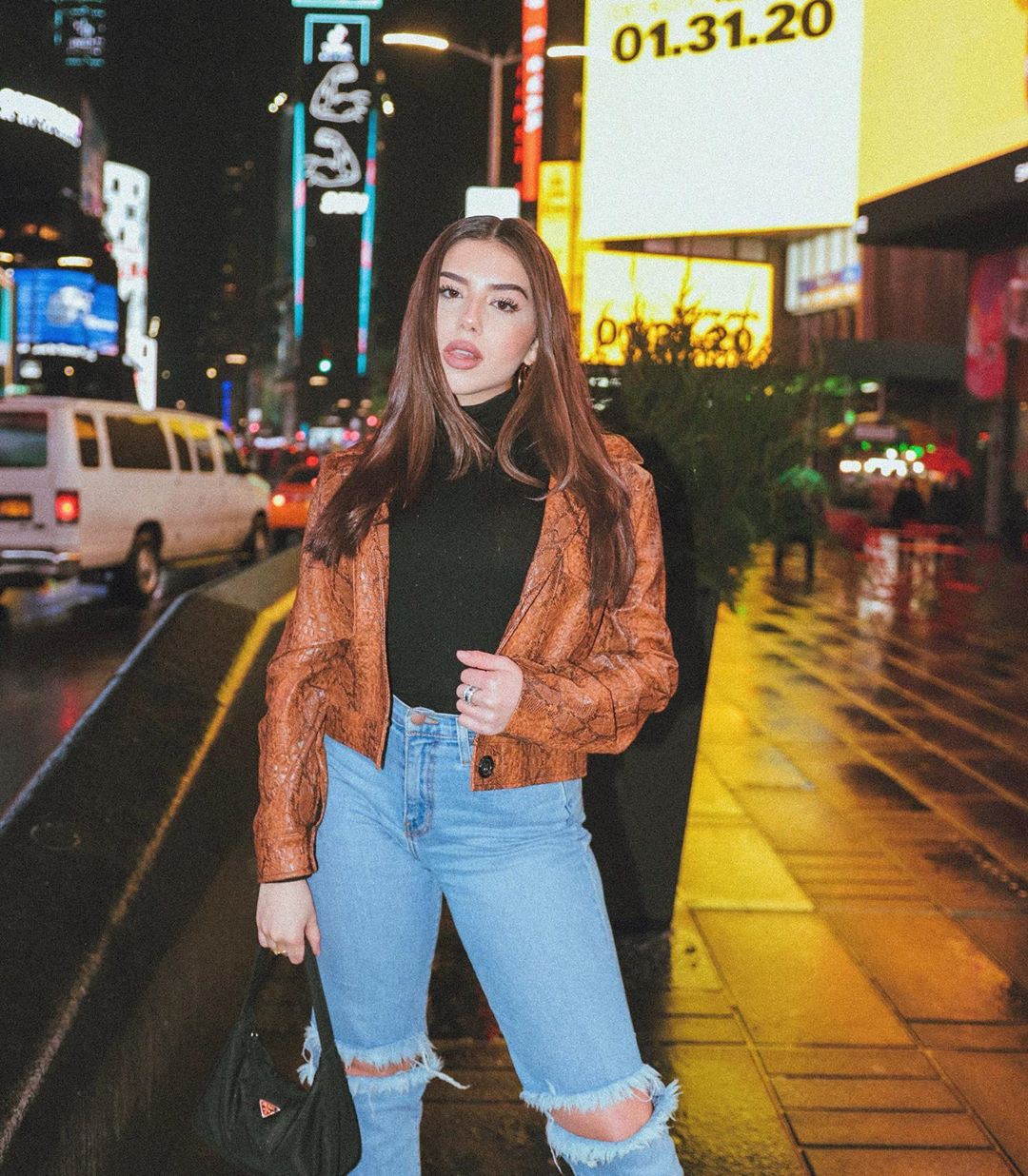yellow outfits for girls with fur denim, jeans, fur: Yellow Jeans,  Yellow Fur Clothing,  Yellow Denim  