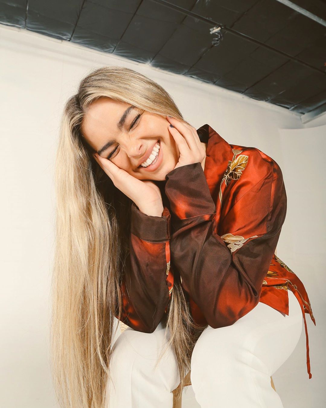 Addison Rae photography for girl, having fun, in blond hairs: Long hair,  Brown hair,  Blonde Hair,  Hairstyle Ideas,  Cute Instagram Girls,  Addison Rae Instagram  