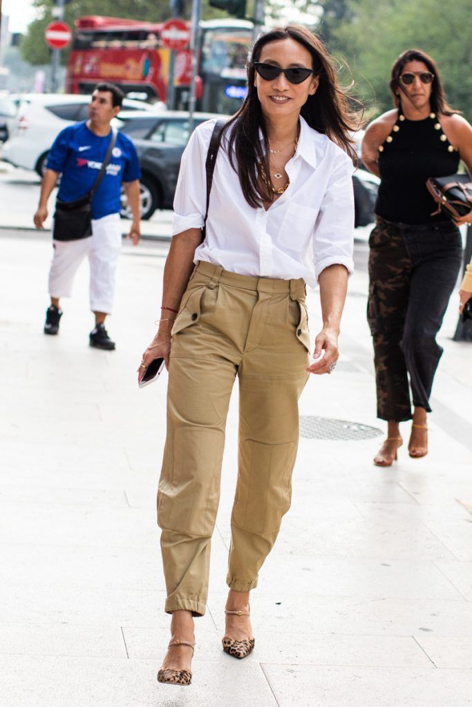 Khaki cargo pants outfit, street fashion, fashion model, trench coat, capri pants, casual wear, cargo pants: cargo pants,  fashion model,  Trench coat,  Capri pants,  Street Style,  Khaki And White Outfit  