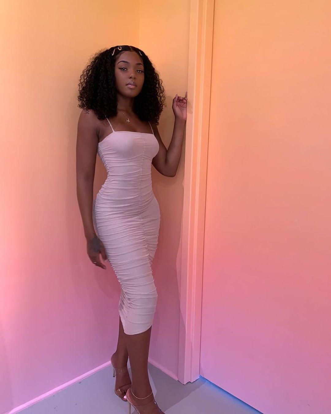 White and pink attire with backless dress, cocktail dress, evening gown, formal wear: Cocktail Dresses,  Bodycon dress,  Backless dress,  Evening gown,  Long hair,  White And Pink Outfit  