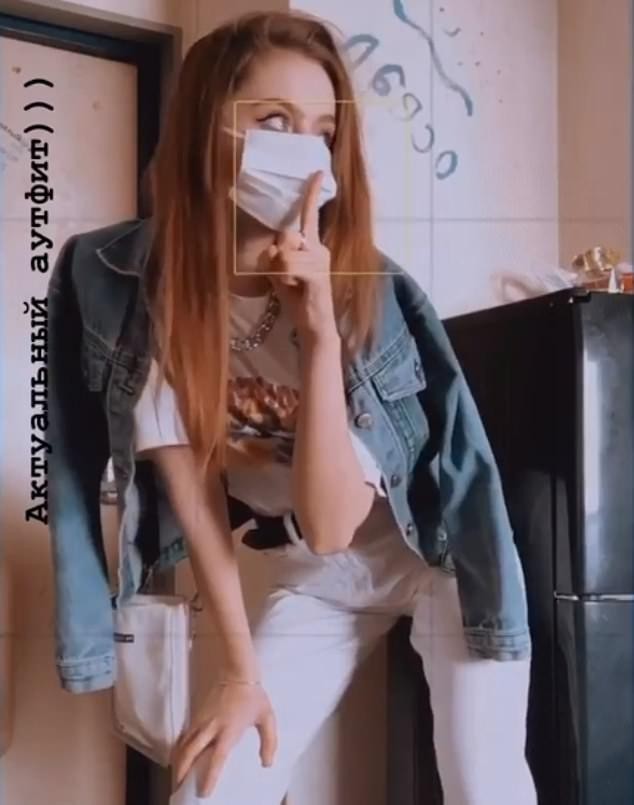 Colour outfit ideas 2020 sexy facemask, coronavirus disease 2019, surgical mask, gravure idol, long hair, go viral: Long hair,  Gravure idol,  Surgical Mask,  Corona Virus Dresses  