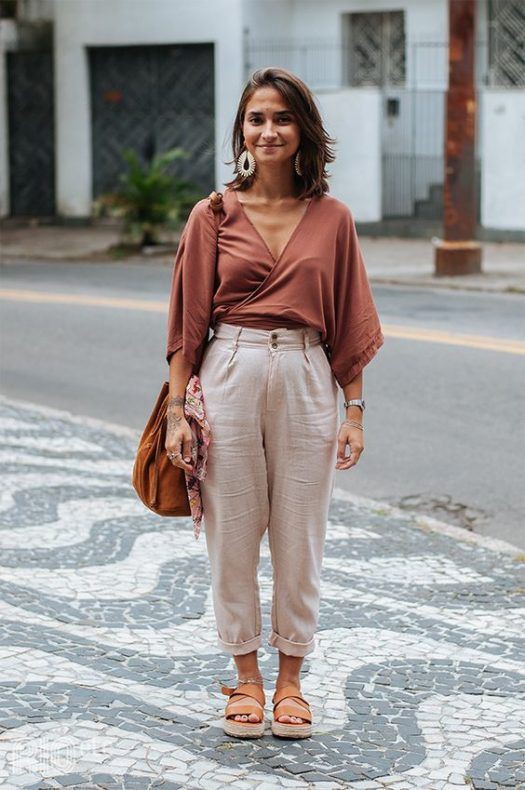 Look com calça de linho feminina: fashion model,  Street Style,  Beige And Brown Outfit,  Hip Hop Fashion,  Loungewear Dresses  