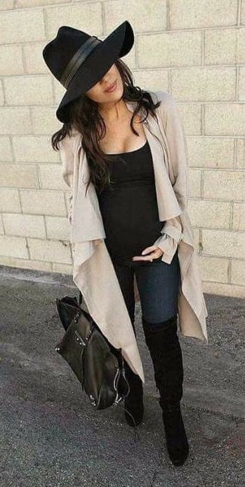 Attire with trench coat, jacket, blazer: Trench coat,  Maternity clothing,  T-Shirt Outfit,  Street Style,  Cardigan Outfits 2020  