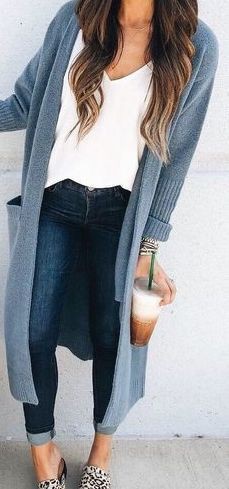 Light blue cardigan sweater outfit ideas: Long hair,  T-Shirt Outfit,  Cardigan Outfits 2020  