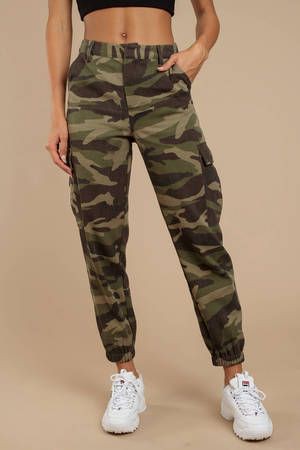 Camo cargo pants womens outfit