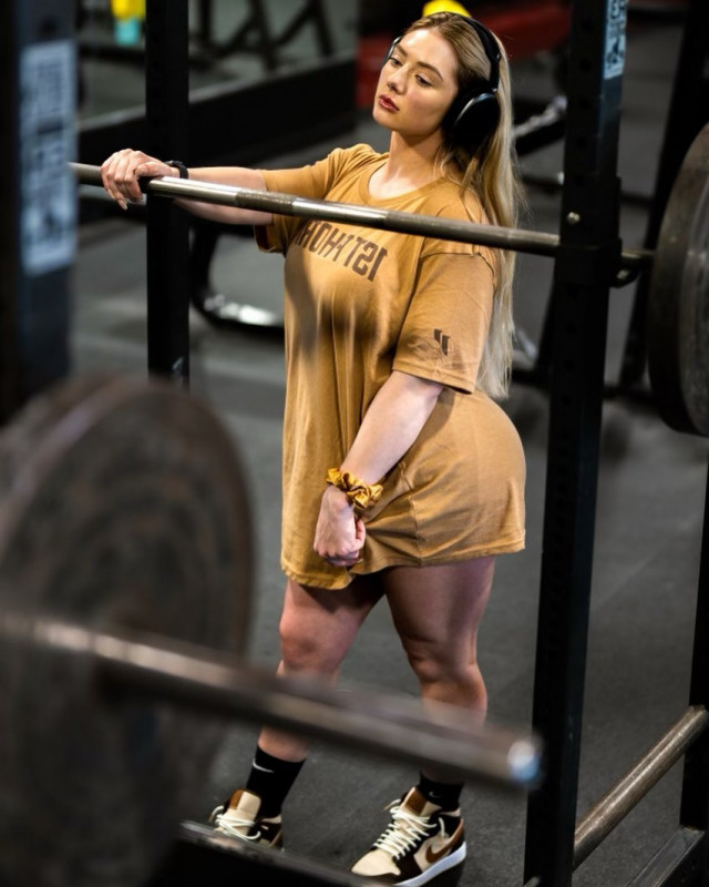 Miranda Cohen Official Instagram Hot Picture Fitness Model: 
