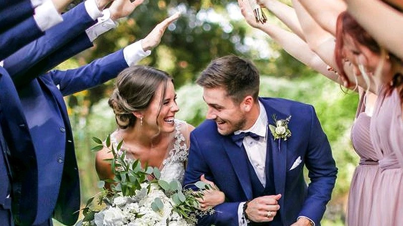 Your Dream Destination Wedding: A Budgeting Guide to Total Costs: 