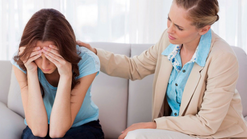 Top 6 Factors to Consider When Looking for the Ideal Anxiety Therapist Online: 