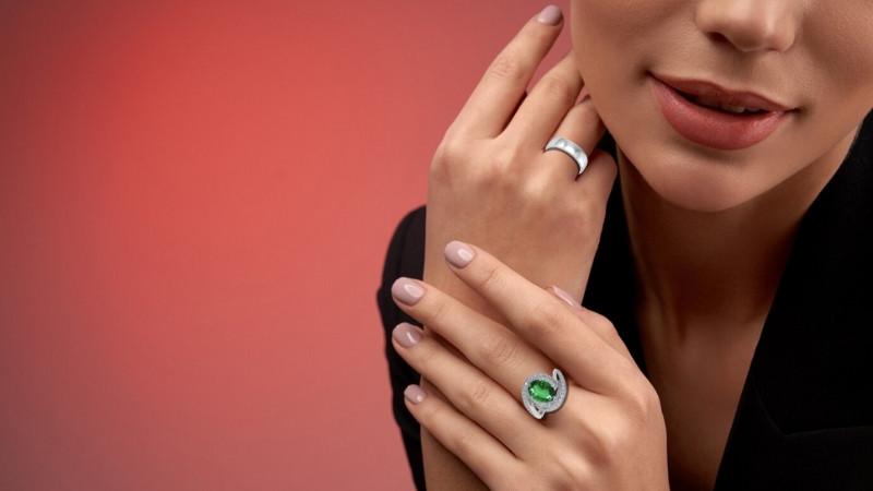How To Style Your June Birthstone Jewelry?: 
