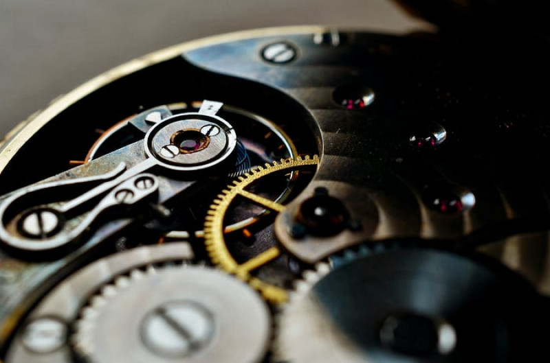 Mechanical Watches: Blend of Style and Engineering: 