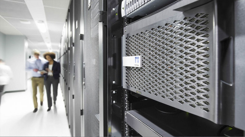 Embracing Software Defined Storage for Modern Data Management: 