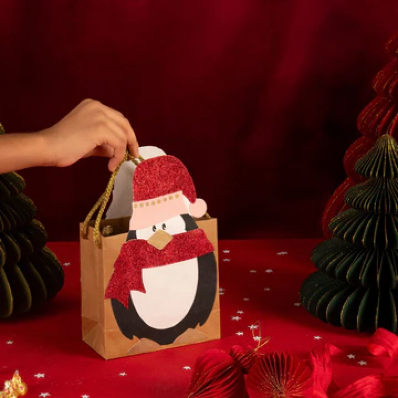 Penguin SnowMan Hand Bag