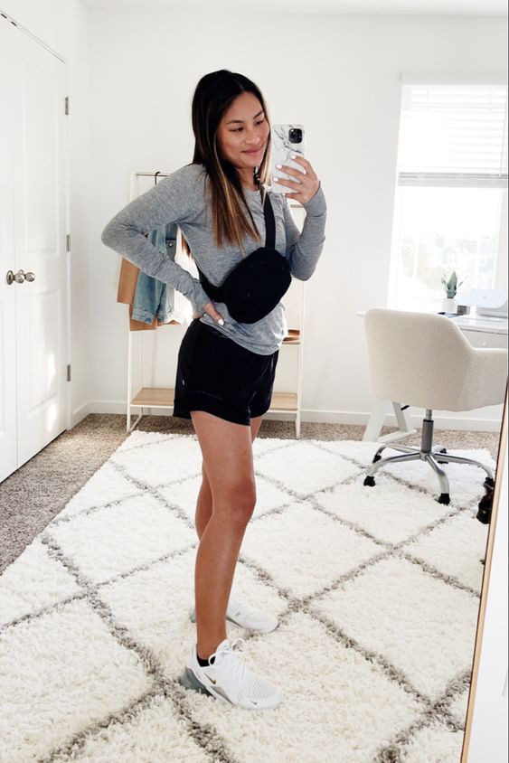 Cute Soccer Mom Outfits: 