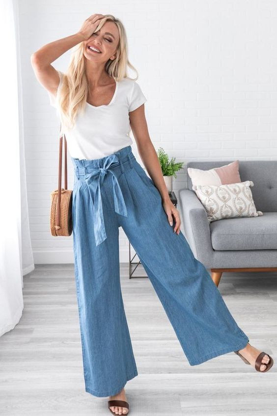 Light Blue Casual Trouser, Culottes Fashion Tips With White T-shirt, Light Blue Palazzo Pants Outfit: 
