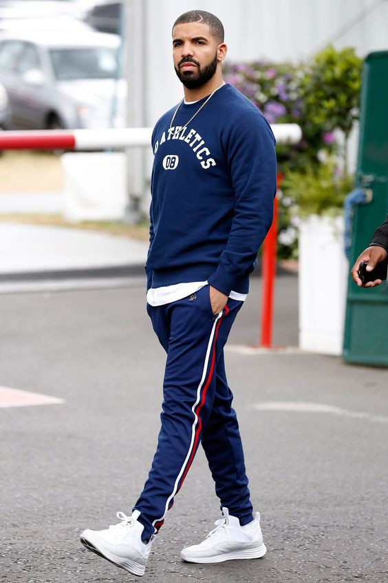 Dark Blue And Navy Sweater, Winter Clothing Ideas With Dark Blue And Navy Sweat Pant, Drake Full: 