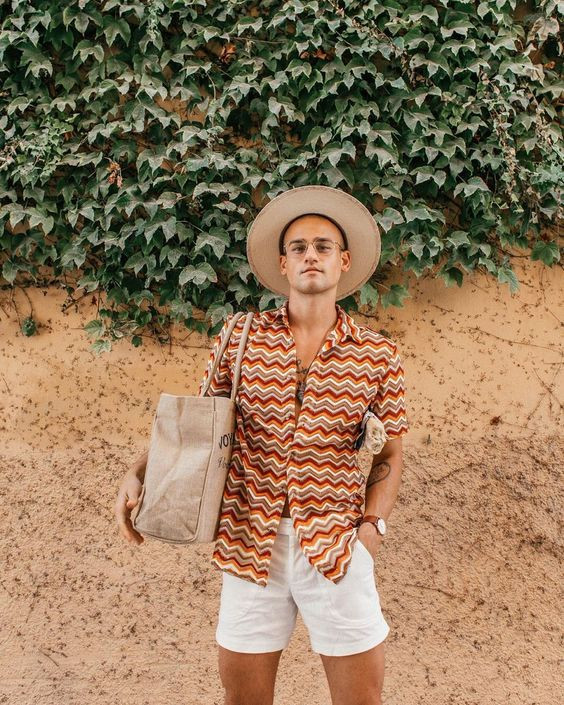 Outfit Stylevore with shorts